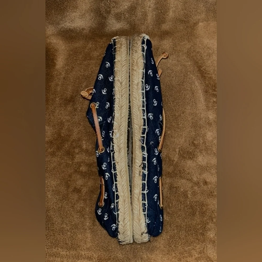 Charming Charlie nautical shoe size 8 *S-1011.2K - Picture 4 of 4